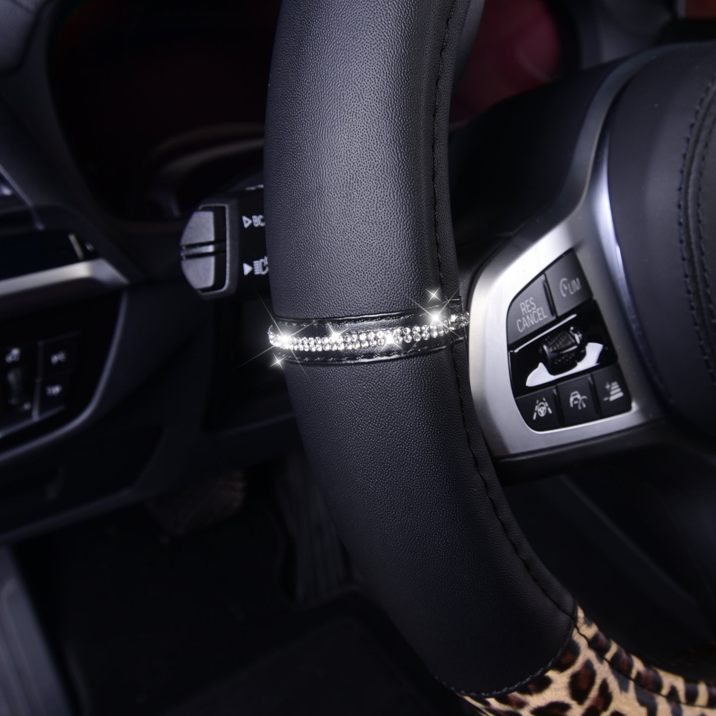 Autoyouth Leopard Leather Steering Wheel Cover for Women Girls with Bling Bling Crystal Rhinestones Anti-Slip Universal 15 Inch Fit for Vehicle, Car, Auto